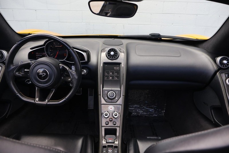 Mclaren 650S Vehicle Full-screen Gallery Image 41