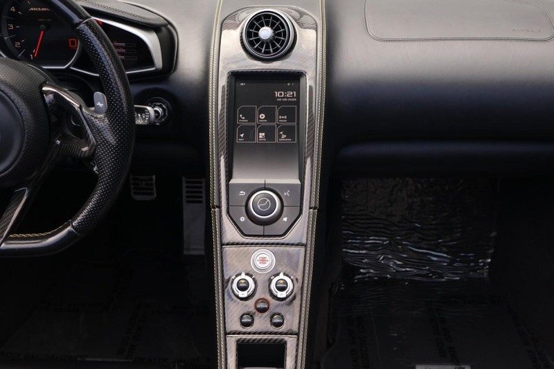 Mclaren 650S Vehicle Full-screen Gallery Image 45