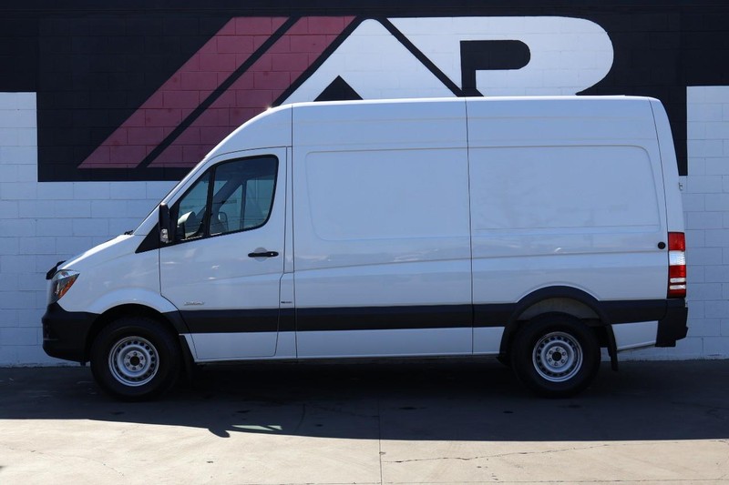 Mercedes-Benz Sprinter Cargo Vans Vehicle Full-screen Gallery Image 13