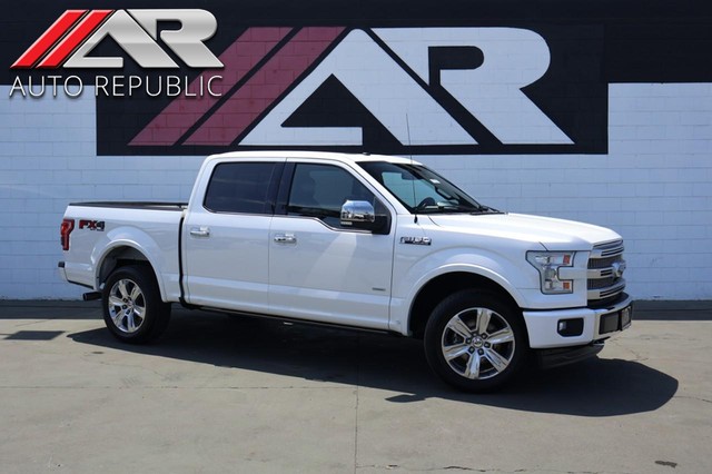 Ford F-150 4X4 Platinum SUPERCREW W/TWIN PANEL MOONROOF & FX4 PACK - 2017 Ford F-150 4X4 Platinum SUPERCREW W/TWIN PANEL MOONROOF & FX4 PACK - 2017 Ford 4X4 Platinum SUPERCREW W/TWIN PANEL MOONROOF & FX4 PACK