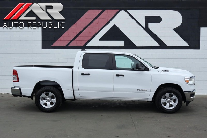 Ram 1500 Vehicle Full-screen Gallery Image 01