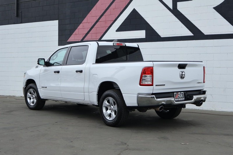 Ram 1500 Vehicle Full-screen Gallery Image 12