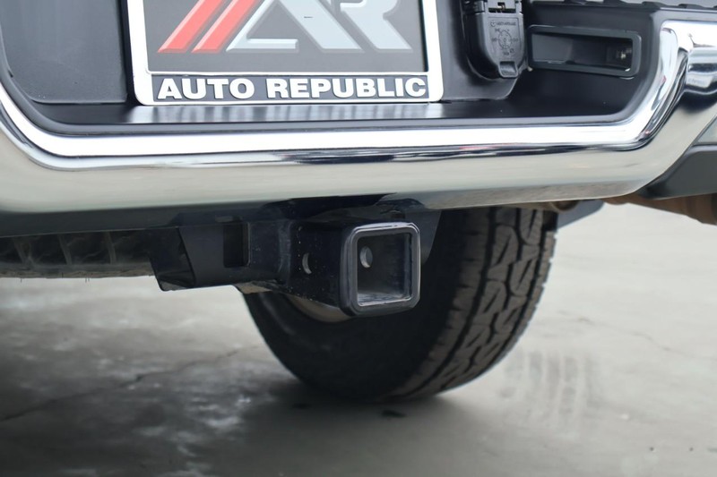 Ram 1500 Vehicle Full-screen Gallery Image 14