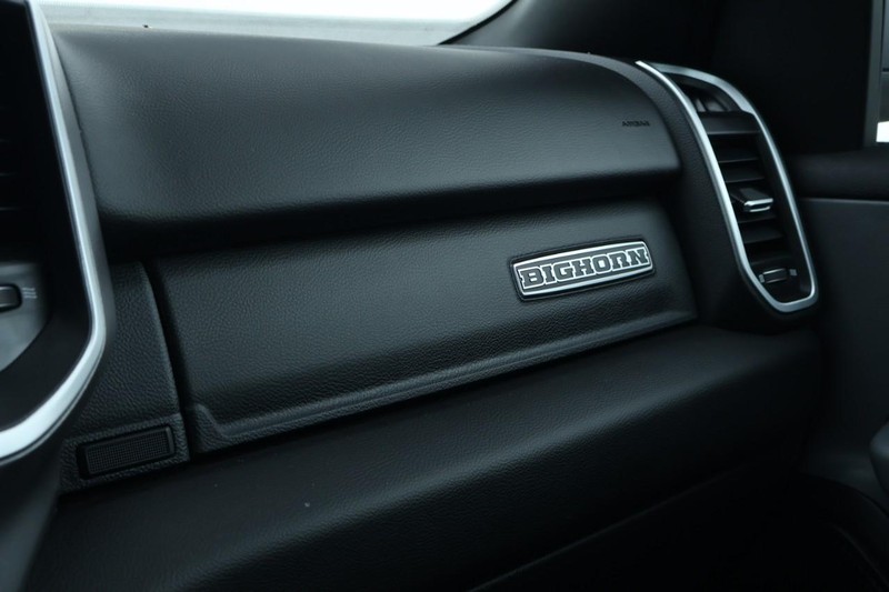 Ram 1500 Vehicle Full-screen Gallery Image 27