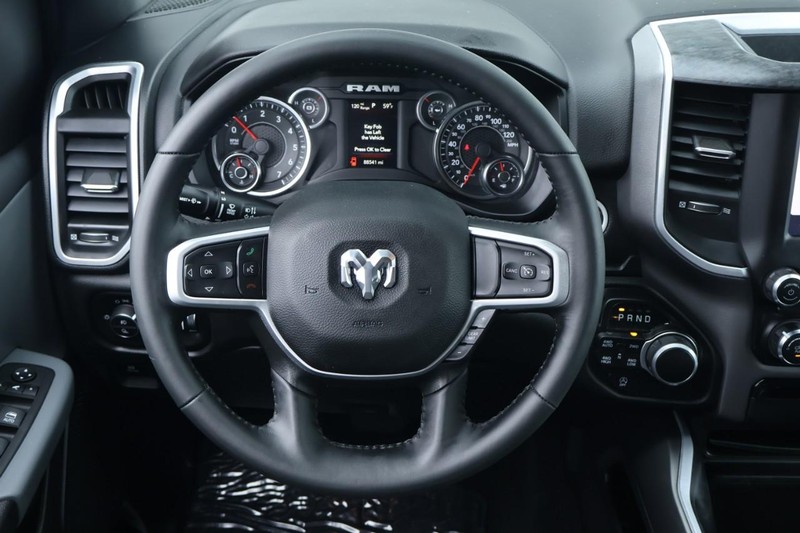 Ram 1500 Vehicle Full-screen Gallery Image 34