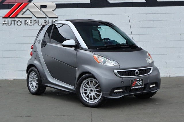 2013 smart fortwo electric drive W/LEATHER SEATING PACKAGE at Auto Republic in Fullerton CA