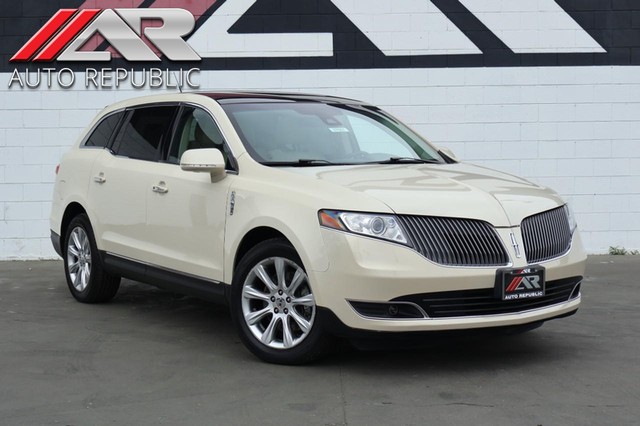 2014 Lincoln MKT 3.7L 7 PASSENGER at Auto Republic in Fullerton CA