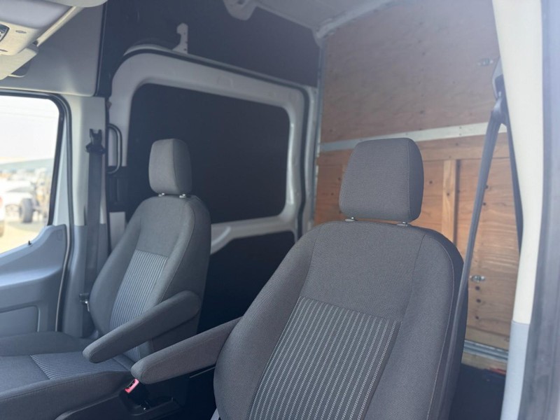 Ford Transit Cargo Van Vehicle Full-screen Gallery Image 21