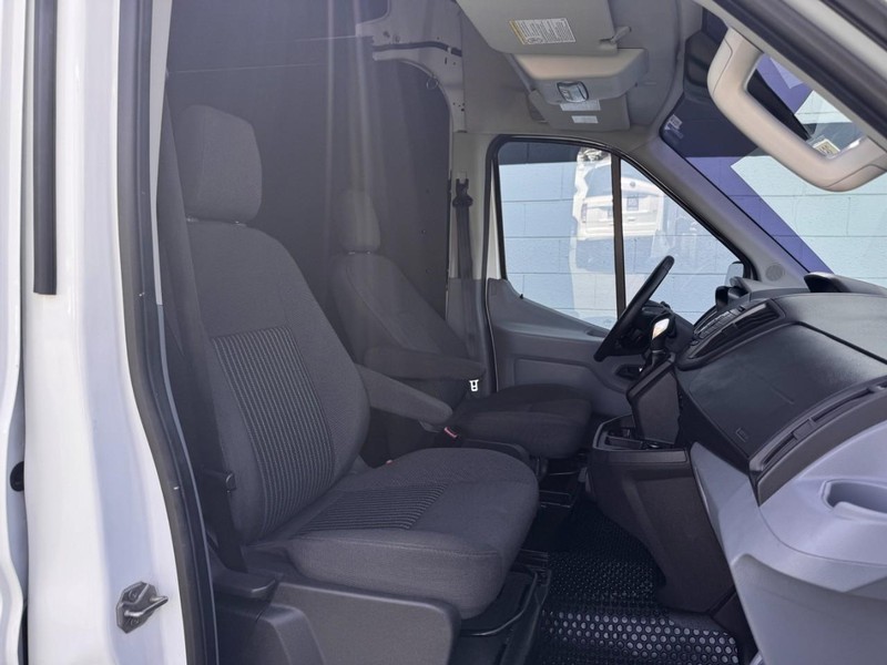 Ford Transit Cargo Van Vehicle Full-screen Gallery Image 23