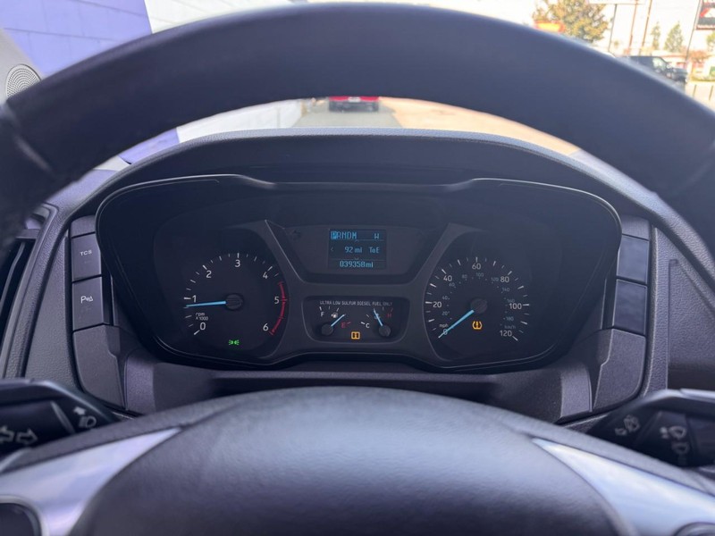 Ford Transit Cargo Van Vehicle Full-screen Gallery Image 29