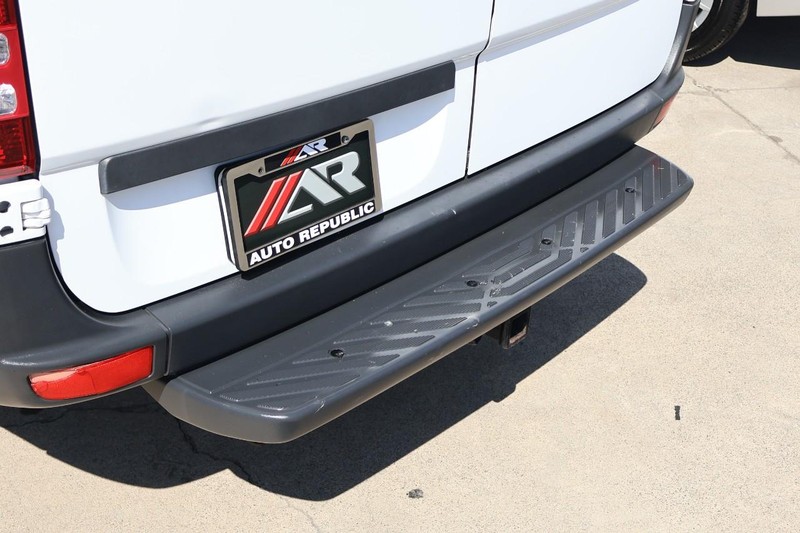 Mercedes-Benz Sprinter Cargo Van Vehicle Full-screen Gallery Image 09