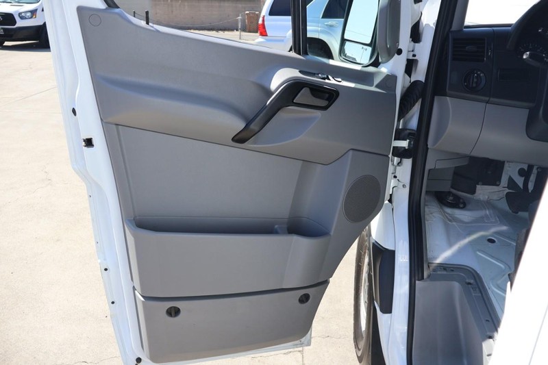 Mercedes-Benz Sprinter Cargo Van Vehicle Full-screen Gallery Image 15