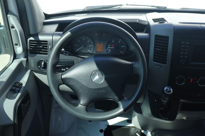 Mercedes-Benz Sprinter Cargo Van Vehicle Full-screen Gallery Image 26