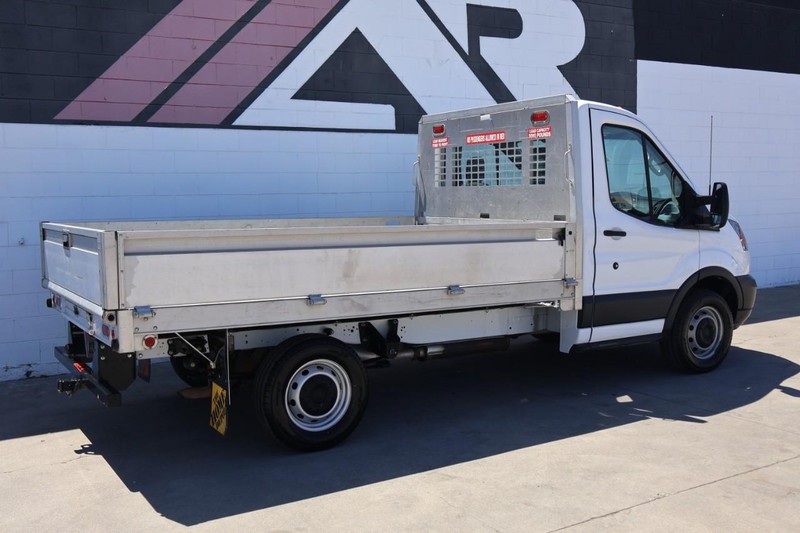 Ford Transit Chassis Vehicle Full-screen Gallery Image 05