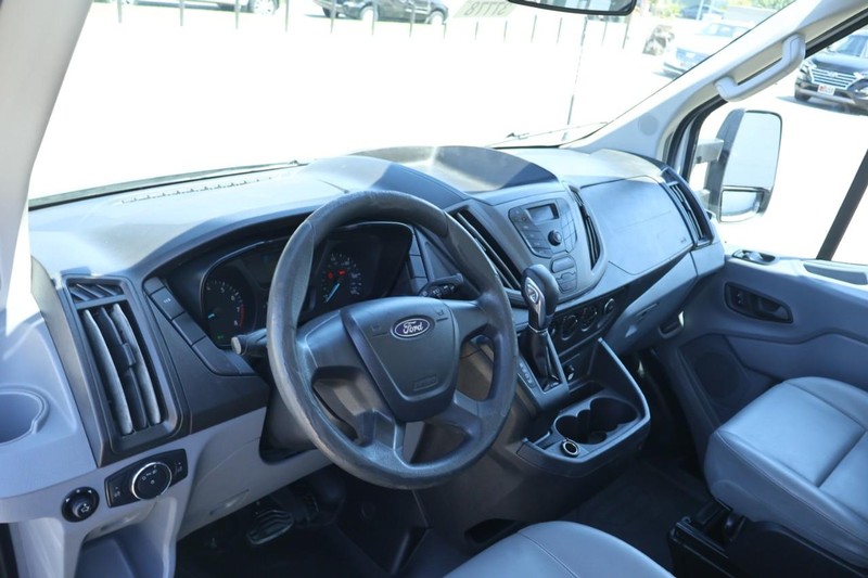 Ford Transit Chassis Vehicle Full-screen Gallery Image 20