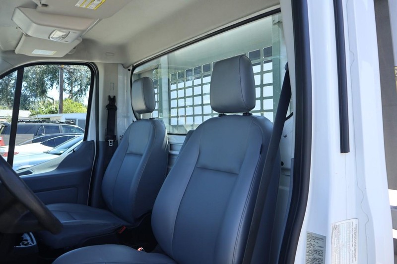 Ford Transit Chassis Vehicle Full-screen Gallery Image 21