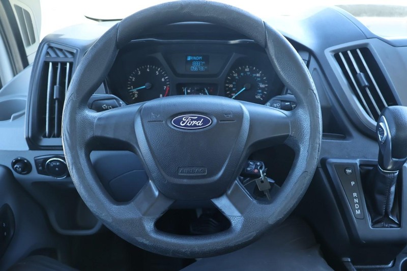 Ford Transit Chassis Vehicle Full-screen Gallery Image 26