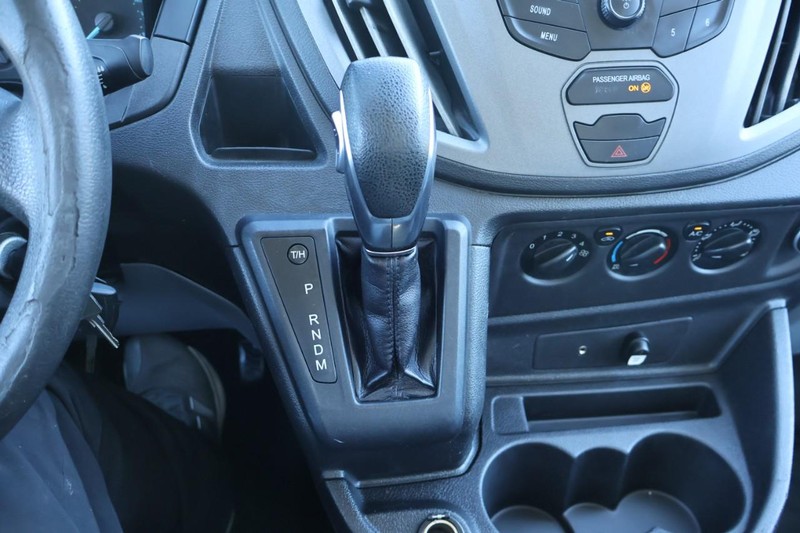 Ford Transit Chassis Vehicle Full-screen Gallery Image 29