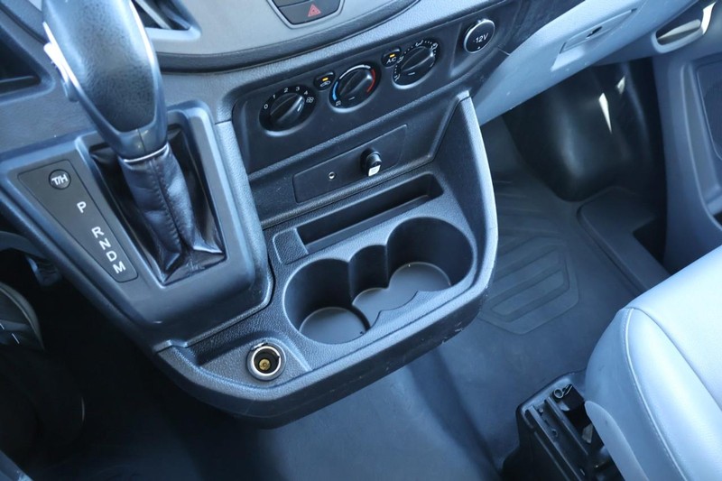 Ford Transit Chassis Vehicle Full-screen Gallery Image 31