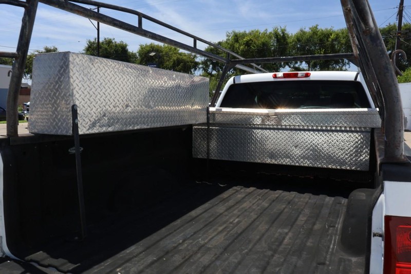 GMC Sierra 2500HD Vehicle Full-screen Gallery Image 09