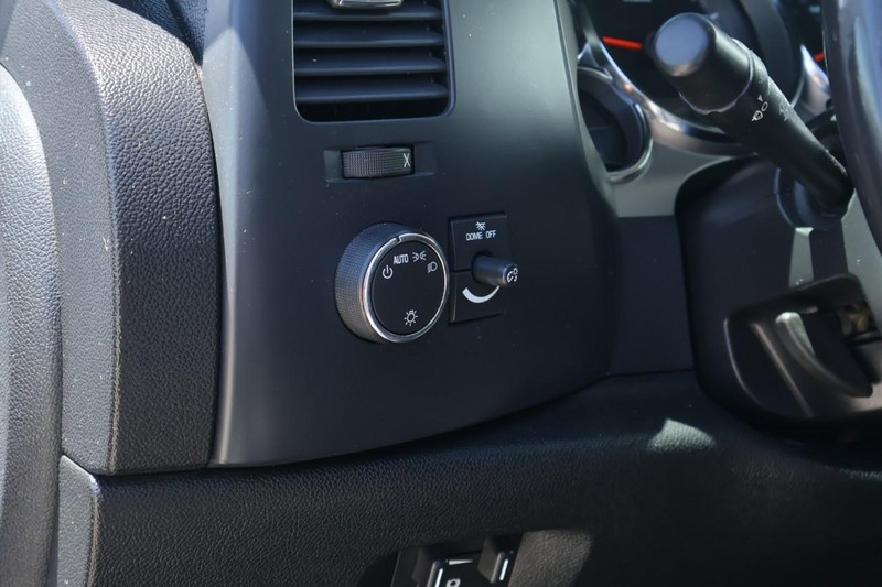 GMC Sierra 2500HD Vehicle Full-screen Gallery Image 17