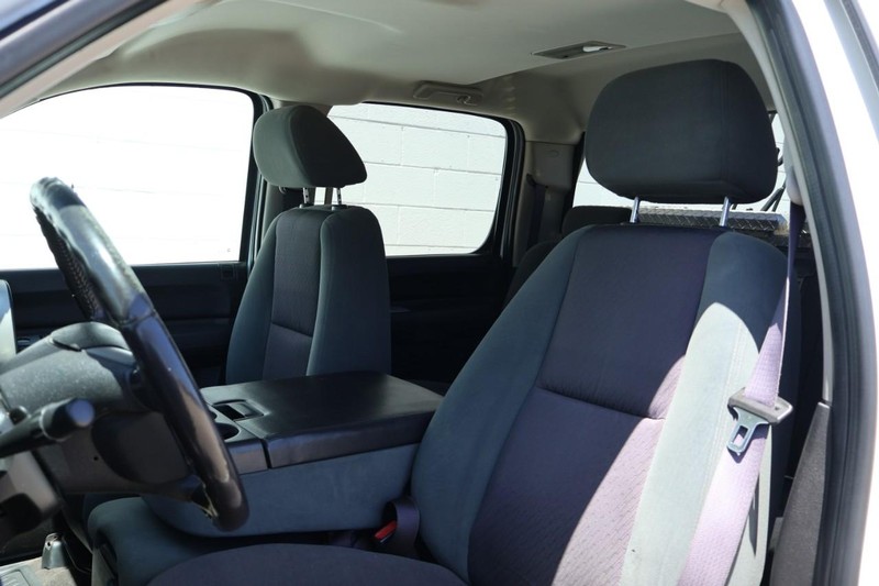 GMC Sierra 2500HD Vehicle Full-screen Gallery Image 18