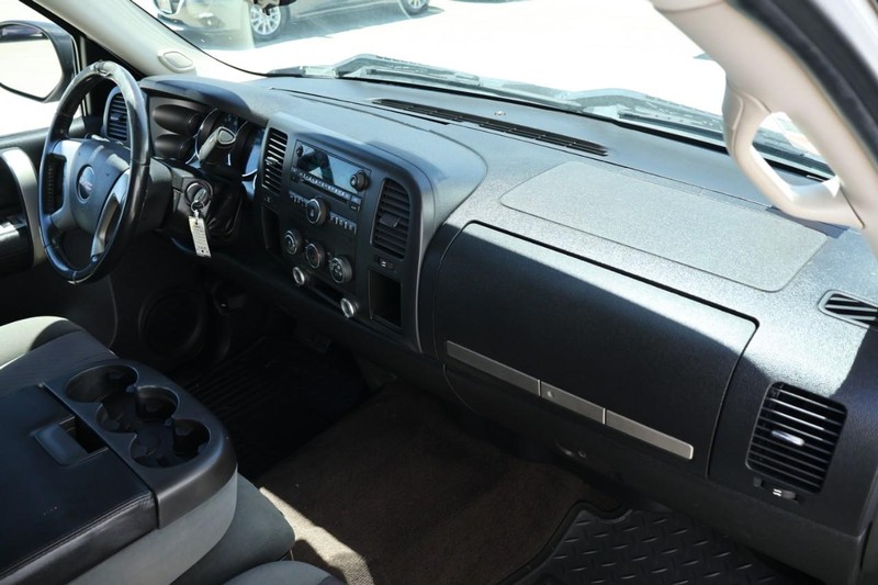 GMC Sierra 2500HD Vehicle Full-screen Gallery Image 20