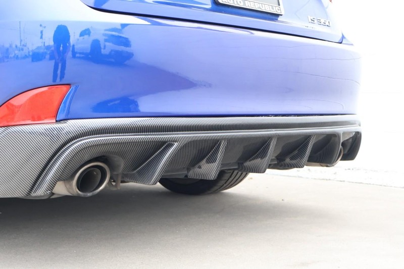 Lexus IS 350 Vehicle Full-screen Gallery Image 10