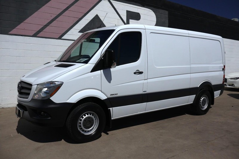 Mercedes-Benz Sprinter Cargo Vans Vehicle Full-screen Gallery Image 13