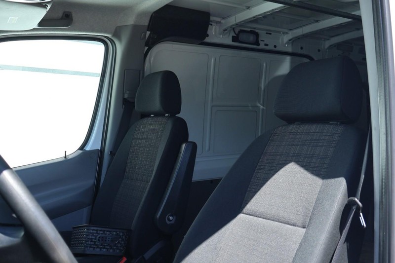 Mercedes-Benz Sprinter Cargo Vans Vehicle Full-screen Gallery Image 18
