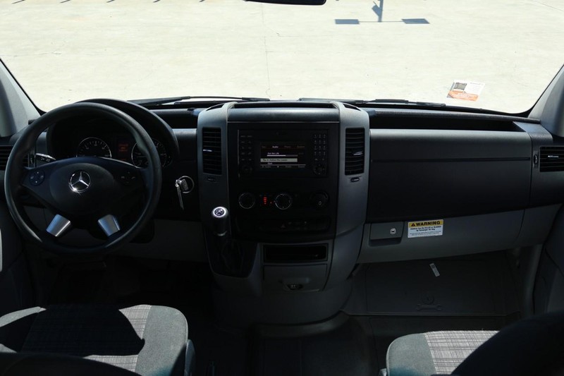 Mercedes-Benz Sprinter Cargo Vans Vehicle Full-screen Gallery Image 24