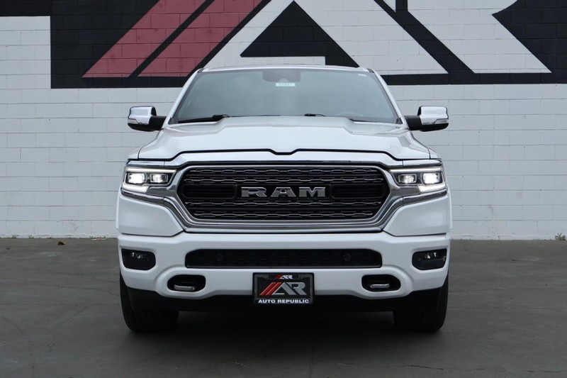 Ram 1500 Vehicle Full-screen Gallery Image 04