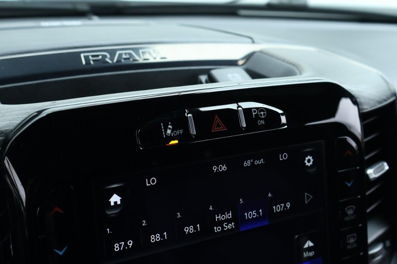 Ram 1500 Vehicle Full-screen Gallery Image 41