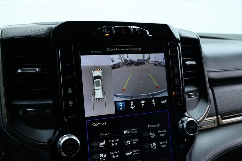 Ram 1500 Vehicle Full-screen Gallery Image 43