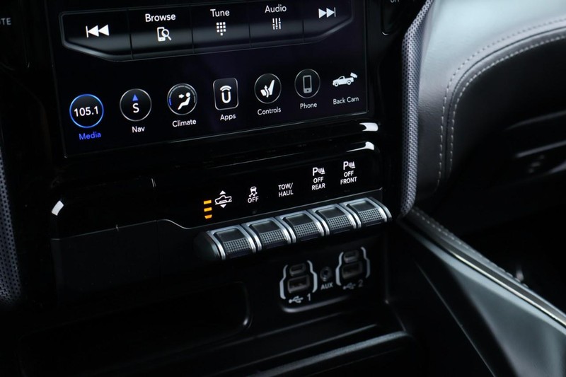 Ram 1500 Vehicle Full-screen Gallery Image 45