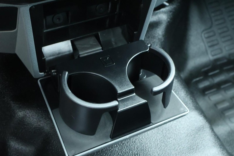 Ford Super Duty F-550 Vehicle Full-screen Gallery Image 36