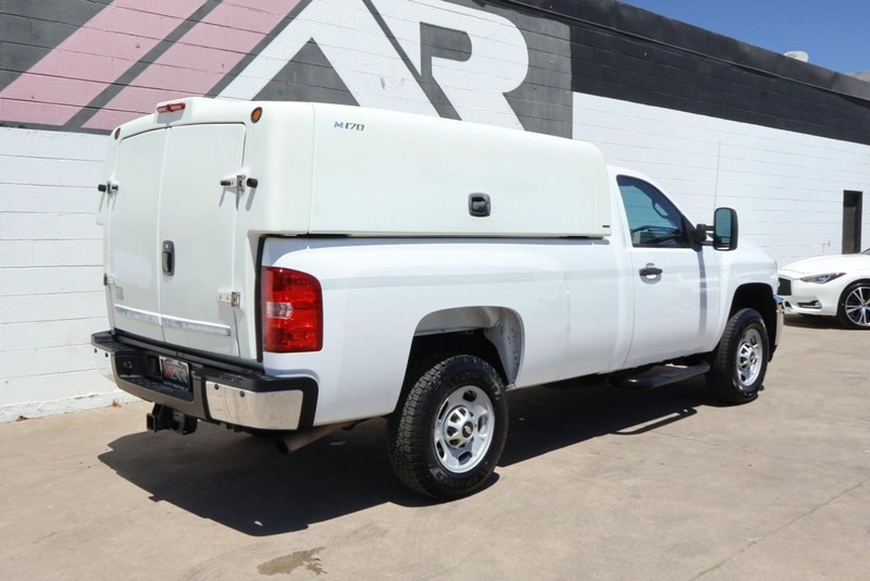 Chevrolet Silverado 2500HD Vehicle Full-screen Gallery Image 04