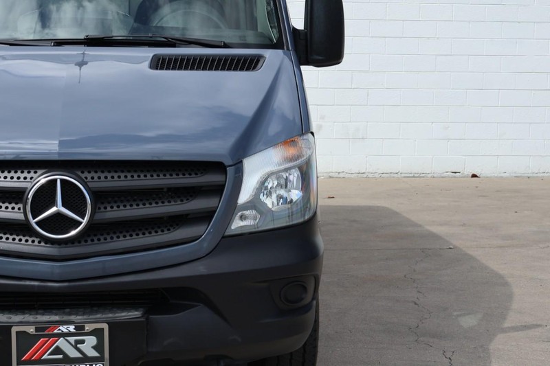 Mercedes-Benz Sprinter Cargo Van Vehicle Full-screen Gallery Image 04