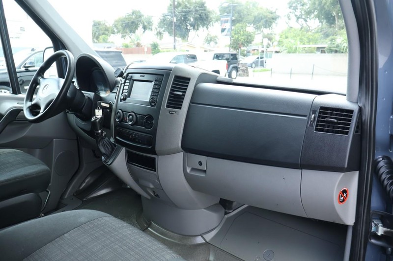 Mercedes-Benz Sprinter Cargo Van Vehicle Full-screen Gallery Image 21