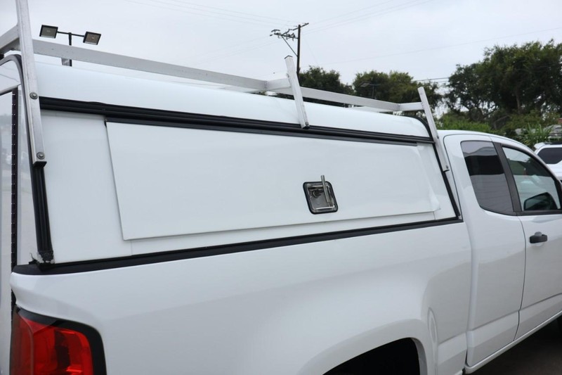 Chevrolet Colorado Vehicle Full-screen Gallery Image 06