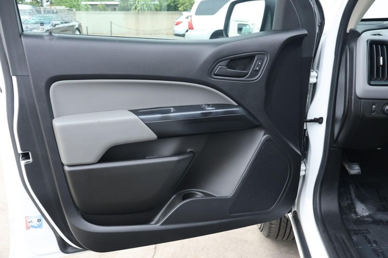 Chevrolet Colorado Vehicle Full-screen Gallery Image 20