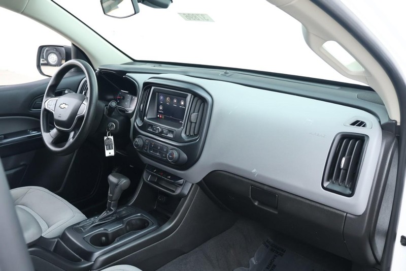 Chevrolet Colorado Vehicle Full-screen Gallery Image 26