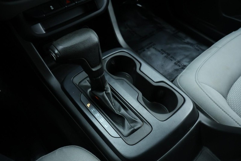 Chevrolet Colorado Vehicle Full-screen Gallery Image 38