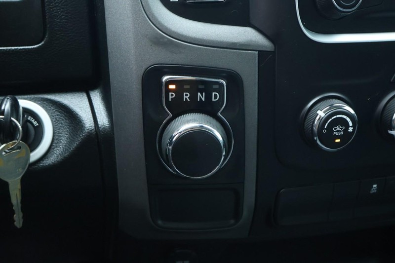 Ram 1500 Classic Vehicle Full-screen Gallery Image 29