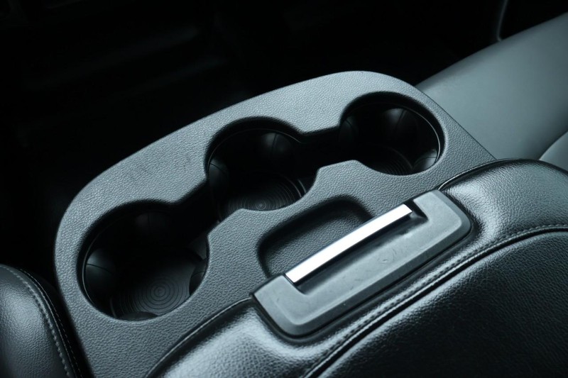 Ram 1500 Classic Vehicle Full-screen Gallery Image 34