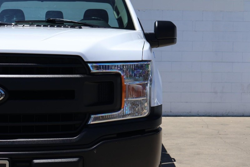 Ford F-150 Vehicle Full-screen Gallery Image 04
