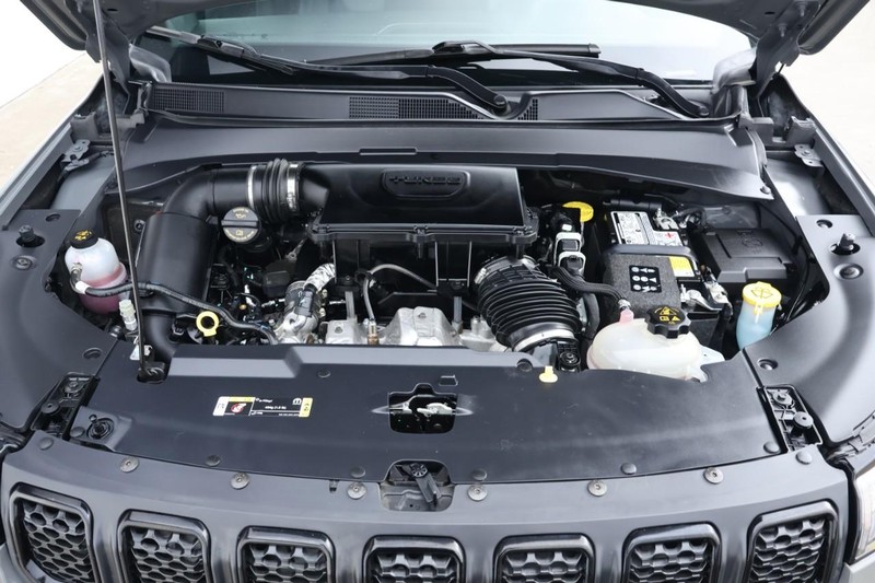 Jeep Compass Vehicle Full-screen Gallery Image 14