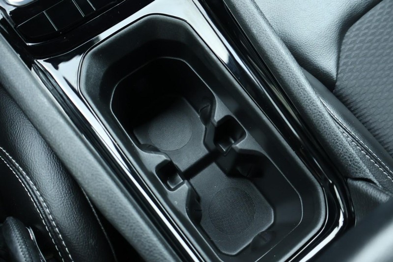 Jeep Compass Vehicle Full-screen Gallery Image 39