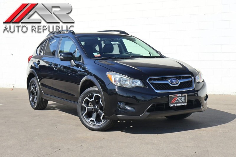 Subaru XV Crosstrek Vehicle Full-screen Gallery Image 01