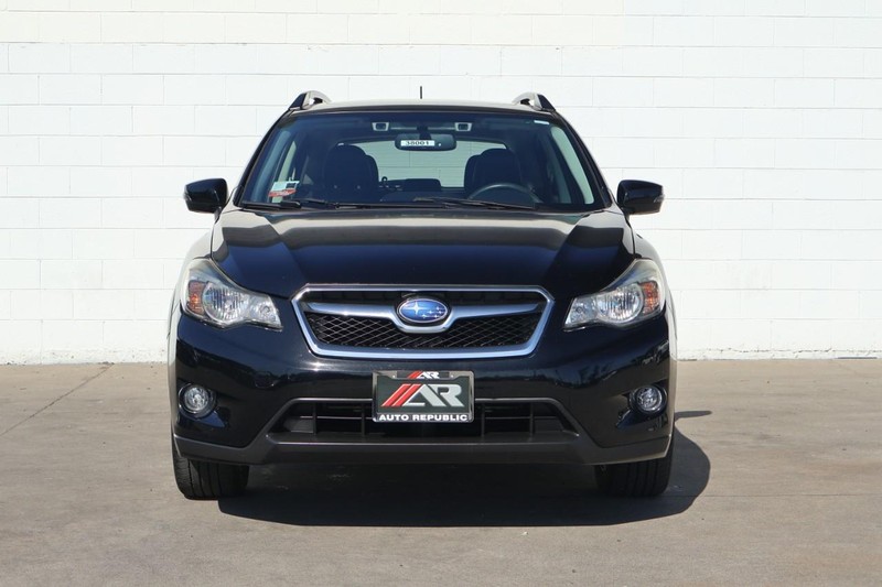 Subaru XV Crosstrek Vehicle Full-screen Gallery Image 02
